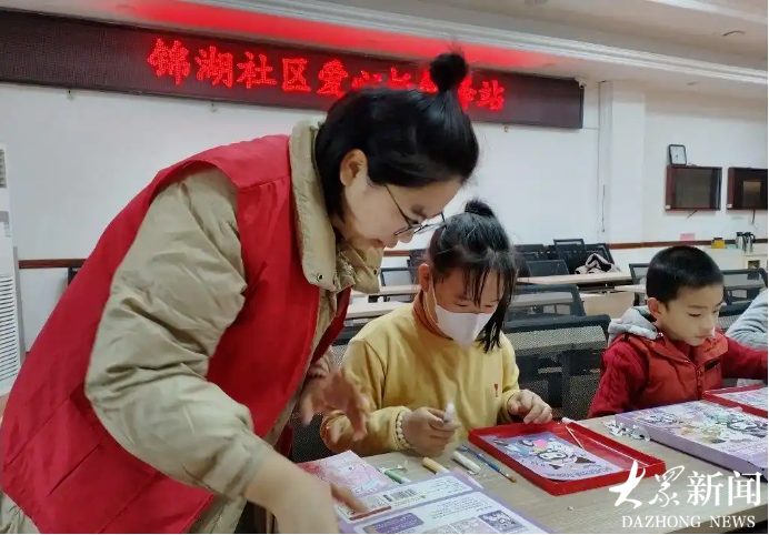 开屏见“好”｜300斤坠梯下勇救同事不幸截肢，她说：我不后悔(图4)